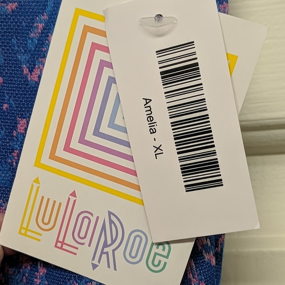 NEW LulaRoe Amelia Dress - Picture 4 of 5